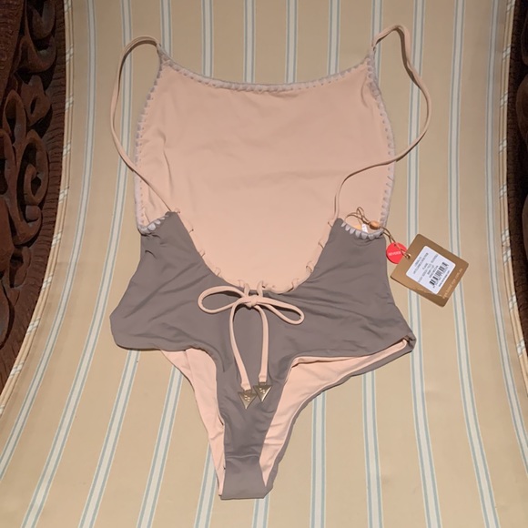 BOND-EYE AUSTRALIA REVERSIBLE ONE PIECE BATHING SUIT GORGEOUS SAND/MOCHA SIZE 6 - Picture 11 of 12